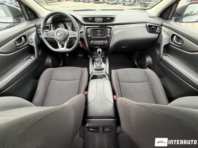 Nissan Qashqai 37 interauto-car