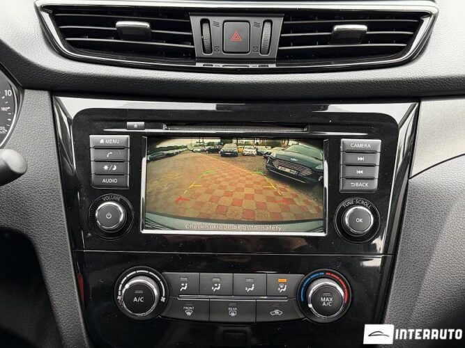 Nissan Qashqai 41 interauto-car