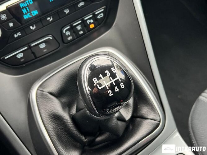 Ford Grand C-MAX 53 interauto-car