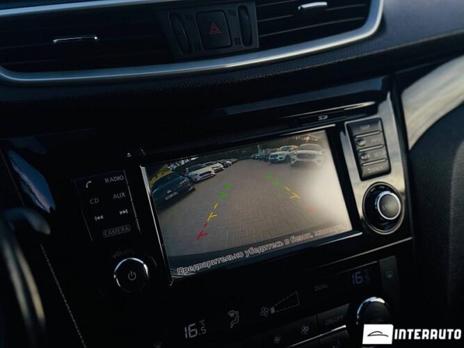 Nissan Qashqai 41 interauto-car