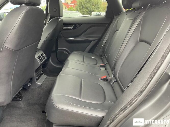 Jaguar F-Pace 43 interauto-car