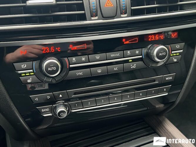 BMW X5 4.0e 58 interauto-car