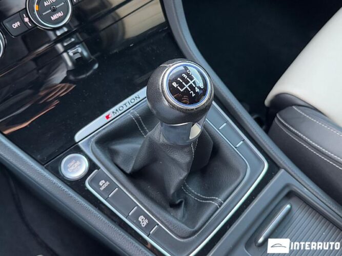 Volkswagen Golf R 41 interauto-car