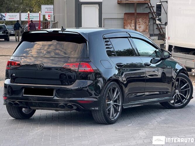 Volkswagen Golf R 32 interauto-car