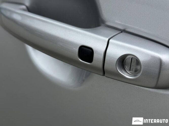 Suzuki SX4 S-Cross 34 interauto-car