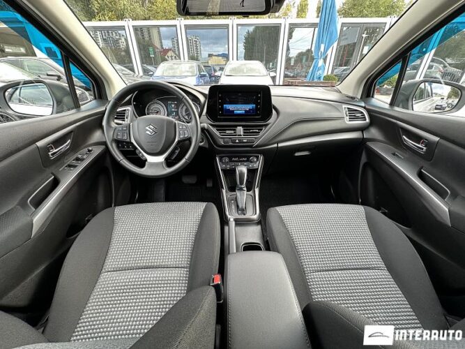 Suzuki SX4 S-Cross 44 interauto-car