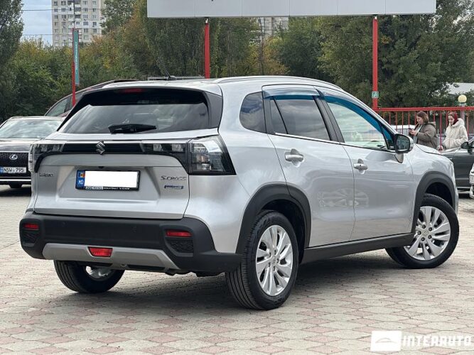 Suzuki SX4 S-Cross 32 interauto-car