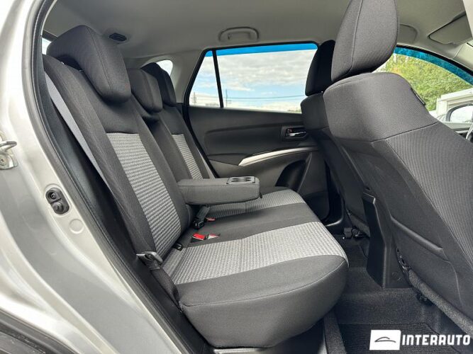 Suzuki SX4 S-Cross 46 interauto-car