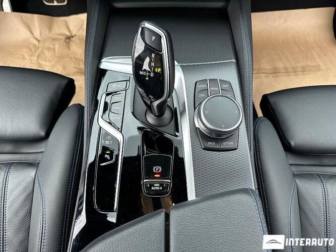 BMW 530e 46 interauto-car