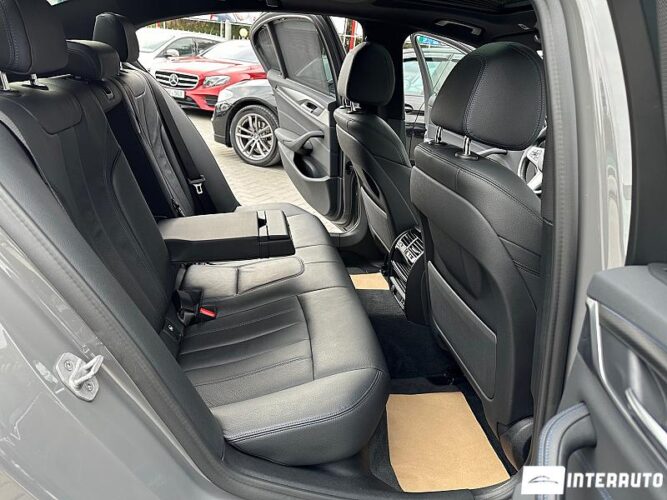 BMW 530e 40 interauto-car