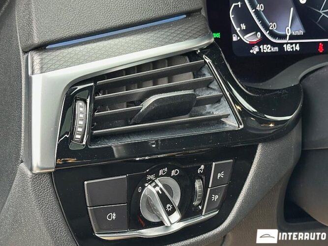 BMW 530e 47 interauto-car