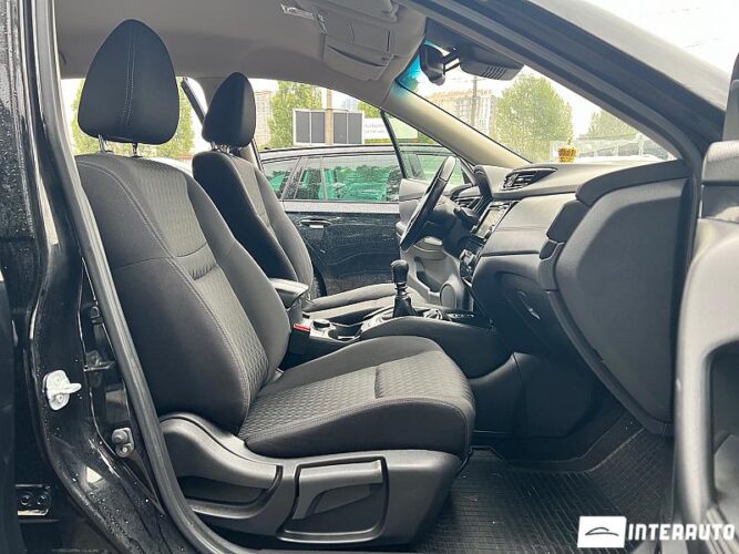 Nissan X-Trail 46 interauto-car