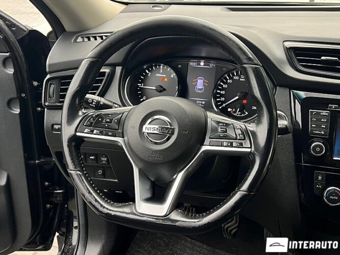 Nissan X-Trail 40 interauto-car