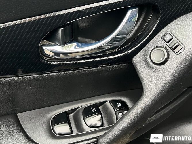 Nissan X-Trail 37 interauto-car