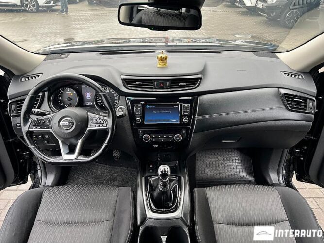 Nissan X-Trail 39 interauto-car