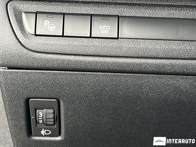 Peugeot 2008 42 interauto-car
