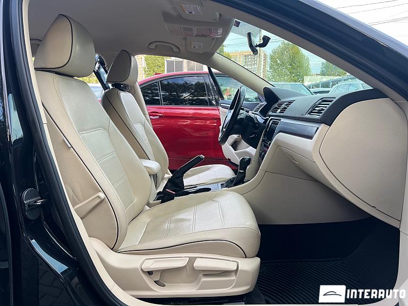 Volkswagen Passat 28 automobil-interauto