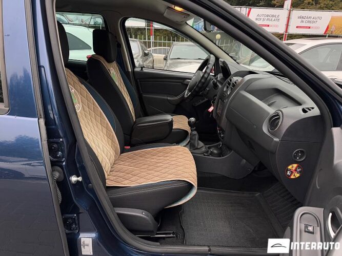 Dacia Duster 43 interauto-car
