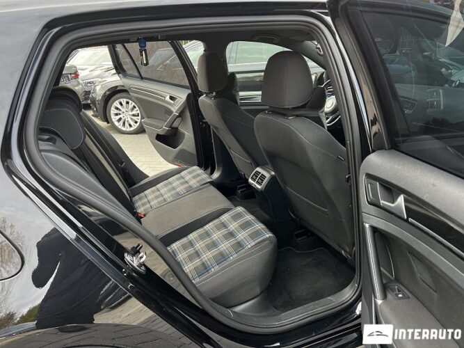 Volkswagen Golf GTE 40 interauto-car