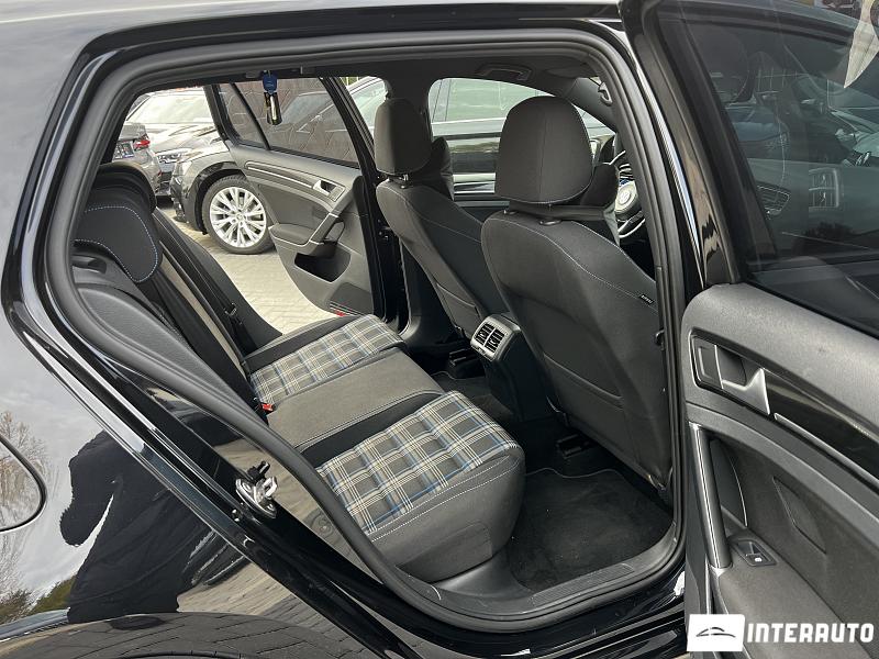 Volkswagen Golf GTE 24 automobil-interauto