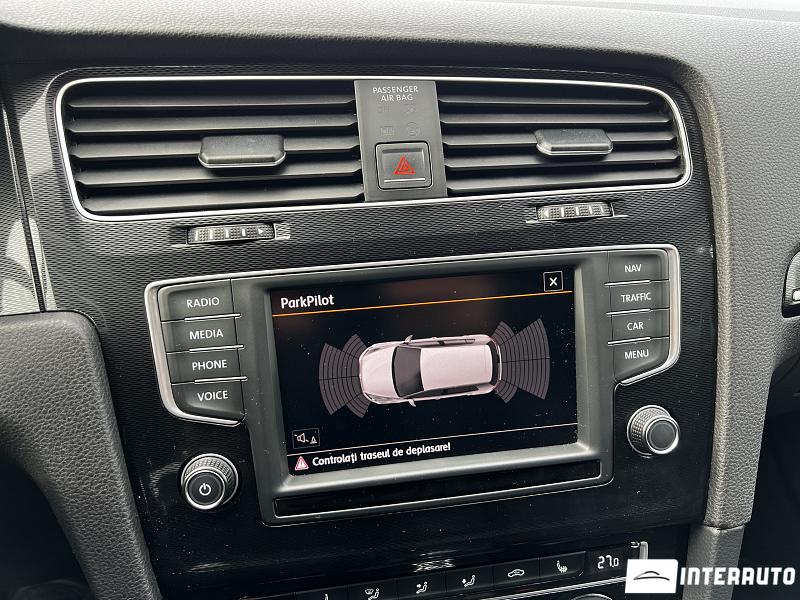 Volkswagen Golf GTE 20 automobil-interauto
