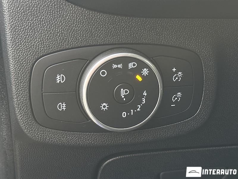Ford Fiesta 28 automobil-interauto