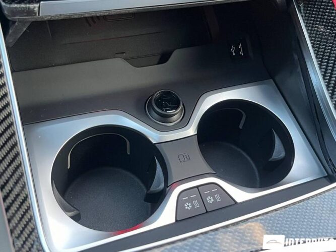 BMW X6 3.0D 49 interauto-car