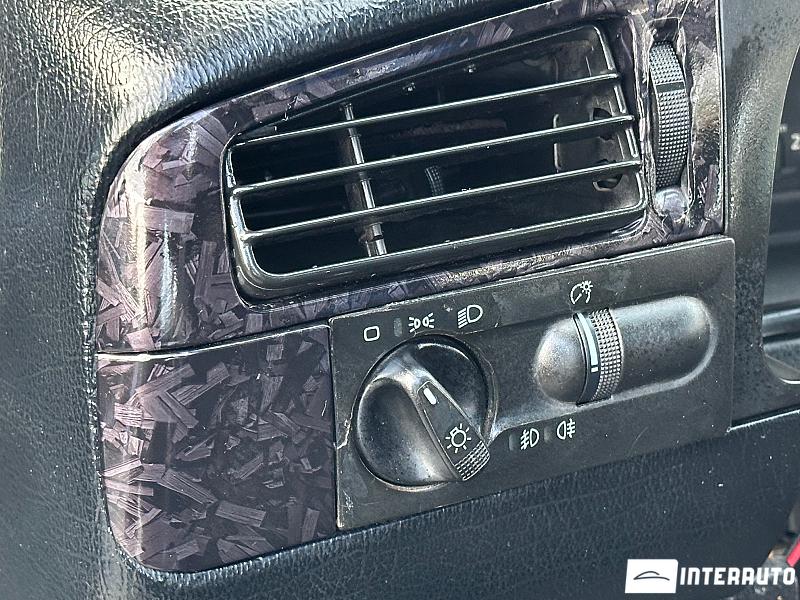 Volkswagen Golf GTI 22 automobil-interauto