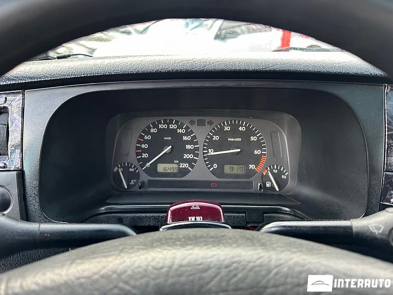 Volkswagen Golf GTI 19 automobil-interauto