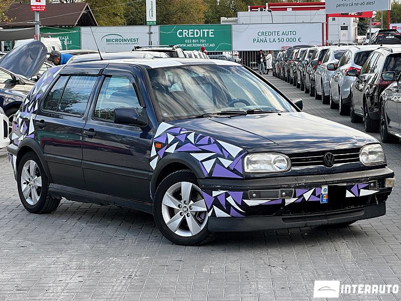 Volkswagen Golf GTI 13 automobil-interauto