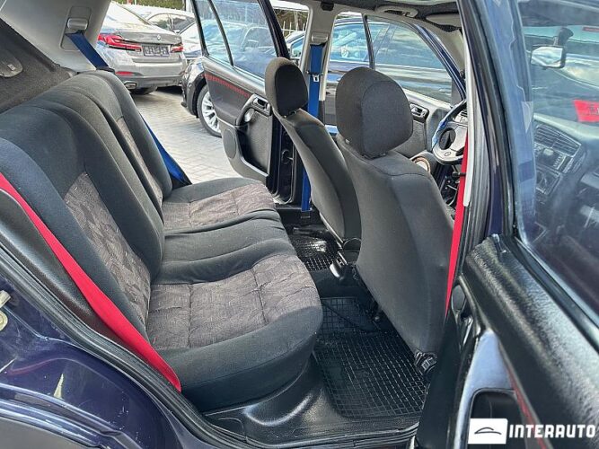 Volkswagen Golf GTI 46 interauto-car