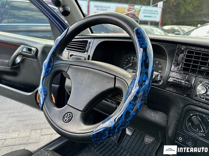Volkswagen Golf GTI 18 automobil-interauto