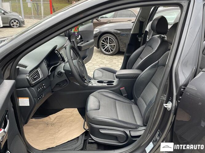 Kia Niro 33 interauto-car