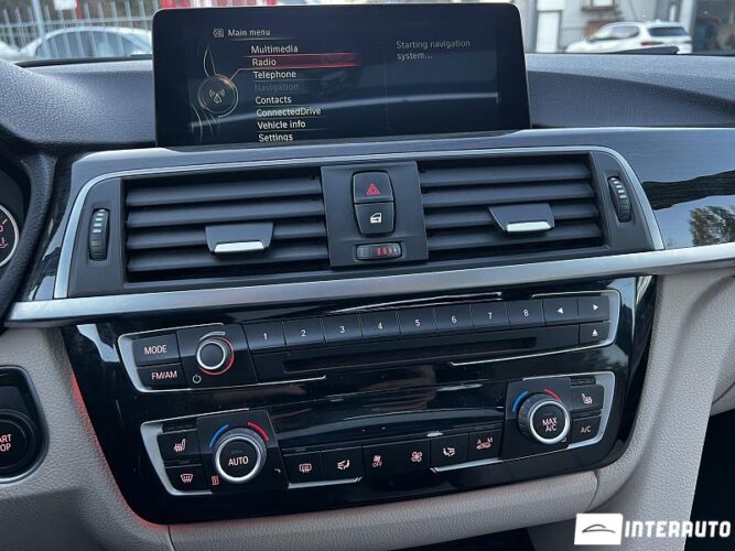 BMW 330E 43 interauto-car