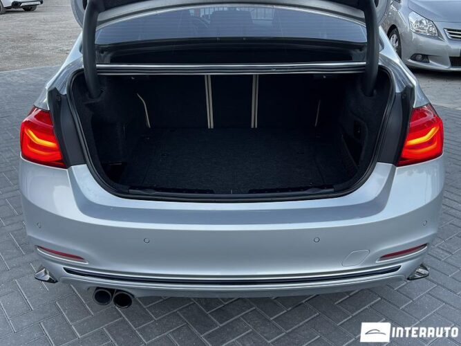 BMW 330E 47 interauto-car