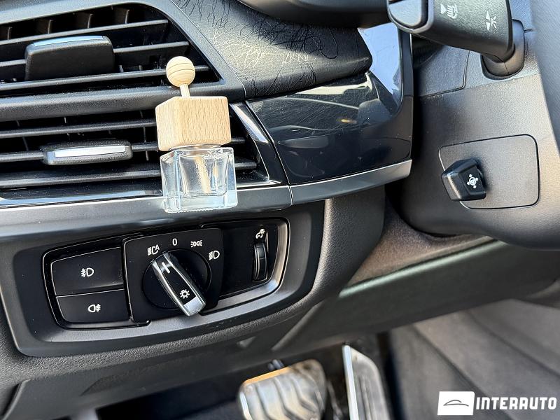 BMW X5 2.5D 19 automobil-interauto
