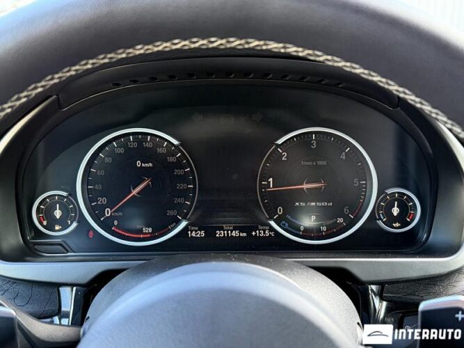 BMW X5 2.5D 36 interauto-car