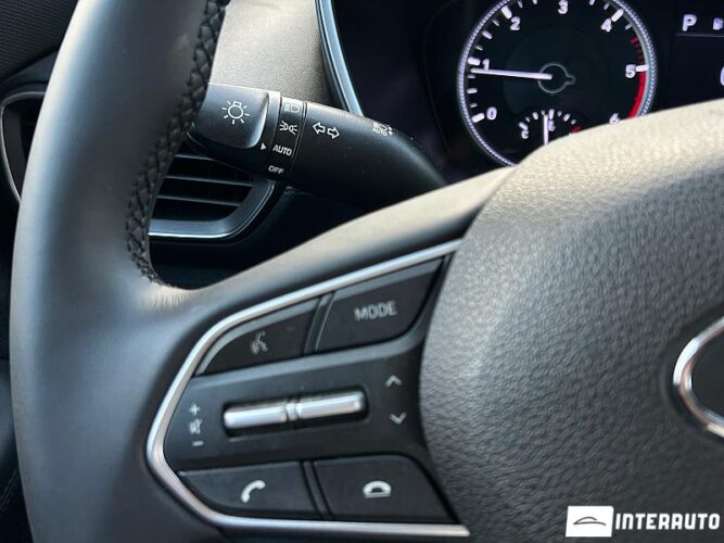 Hyundai Santa Fe 40 interauto-car