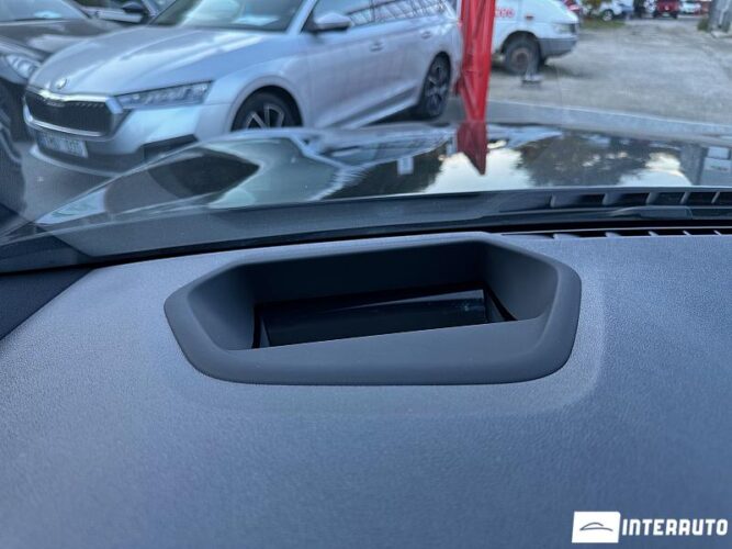 BMW 530e 43 interauto-car