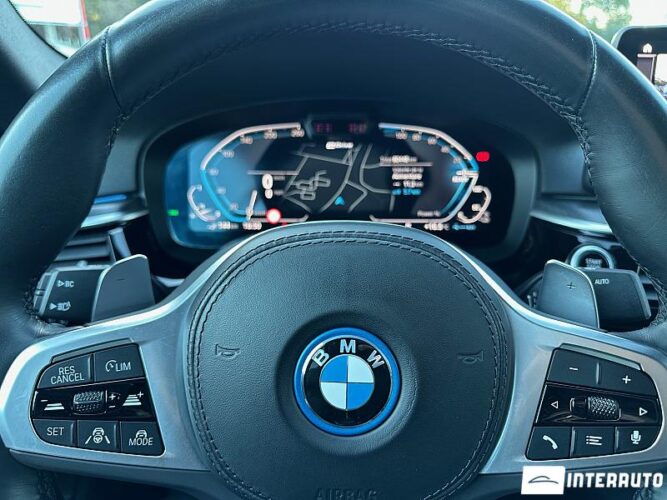 BMW 530e 45 interauto-car