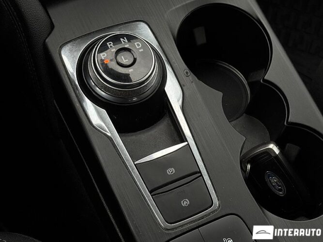 Ford Kuga 46 interauto-car