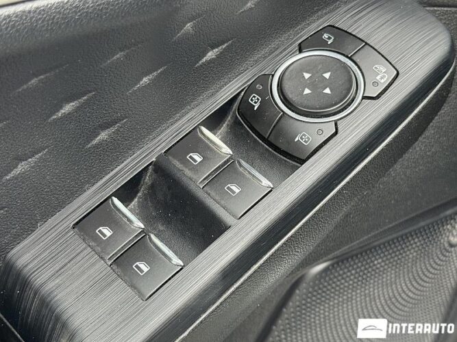 Ford Kuga 55 interauto-car