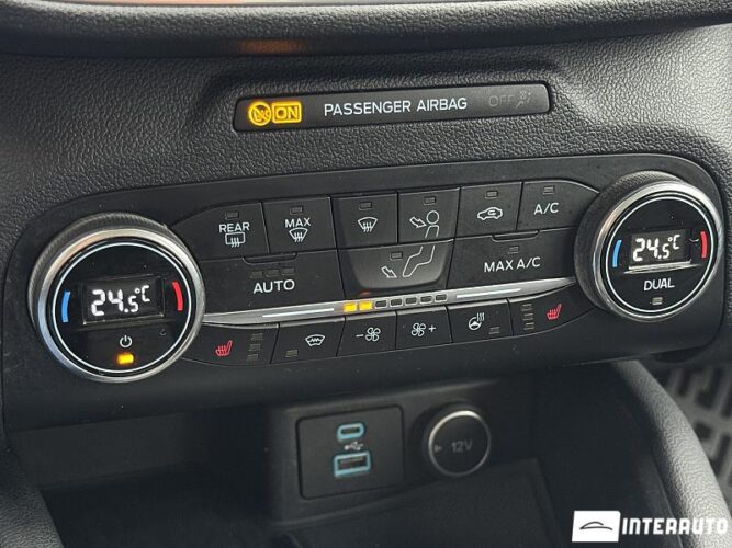 Ford Kuga 45 interauto-car