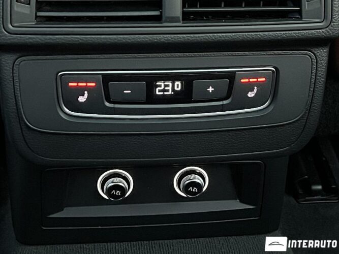 Audi Q7 54 interauto-car