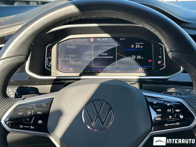 Volkswagen T-Roc 41 interauto-car