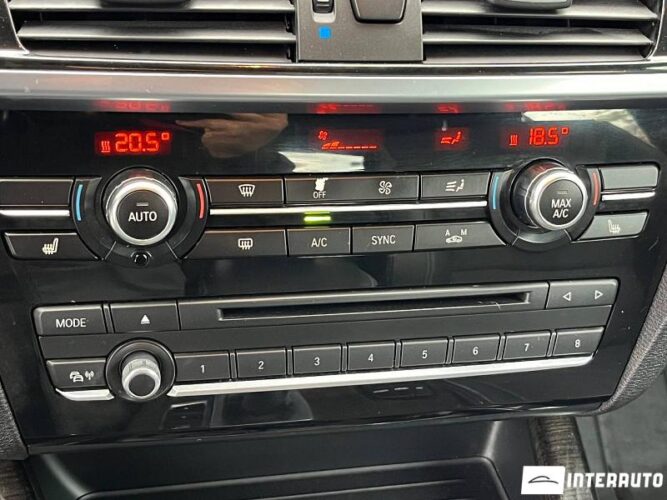 BMW X4 2.0D 39 interauto-car