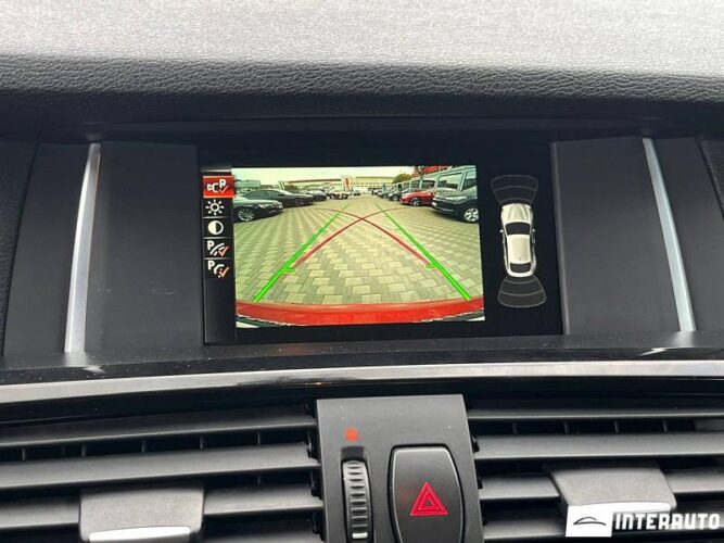 BMW X4 2.0D 38 interauto-car
