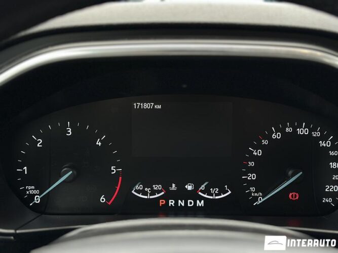 Ford Focus 39 interauto-car