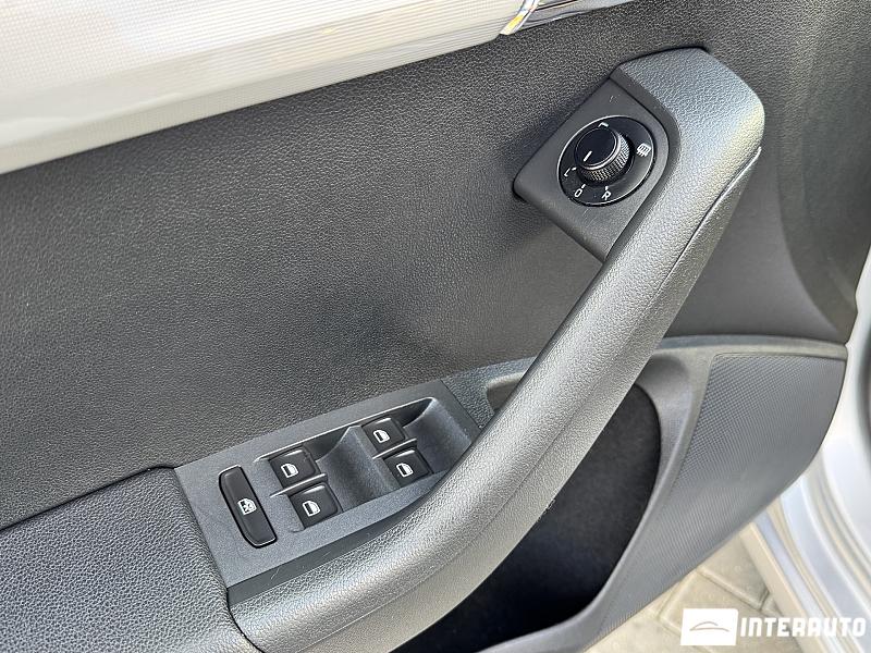 Skoda Octavia 27 automobil-interauto