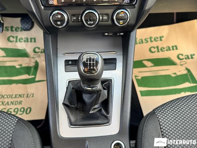 Skoda Octavia 40 interauto-car